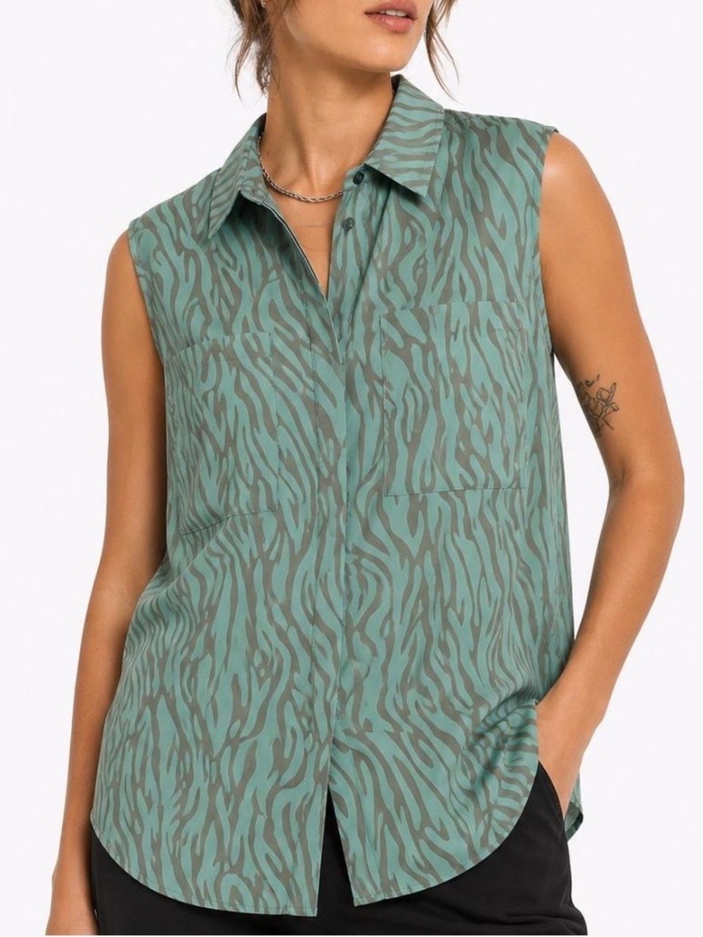 Wildfang The Empower Sleeveless Button Up Shirt Green Gray Zebra NWT Size Medium